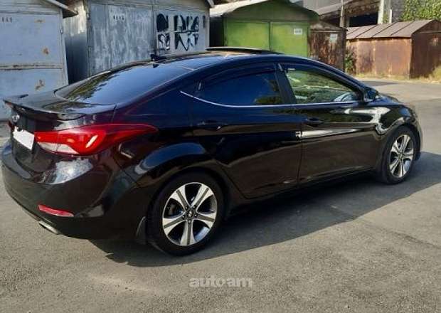 Hyundai Elantra