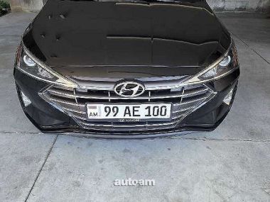 Hyundai Elantra  2018 
