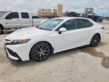 Toyota Camry  2022 