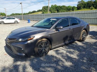 Toyota Camry  2022 