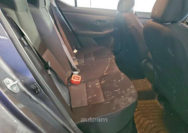Nissan Sentra
