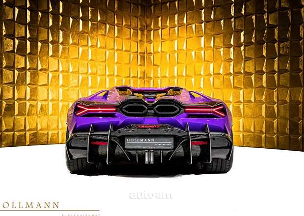 Lamborghini Revuelto