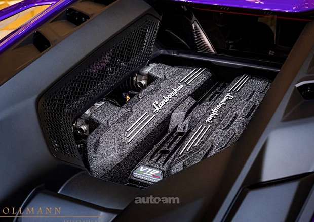 Lamborghini Revuelto