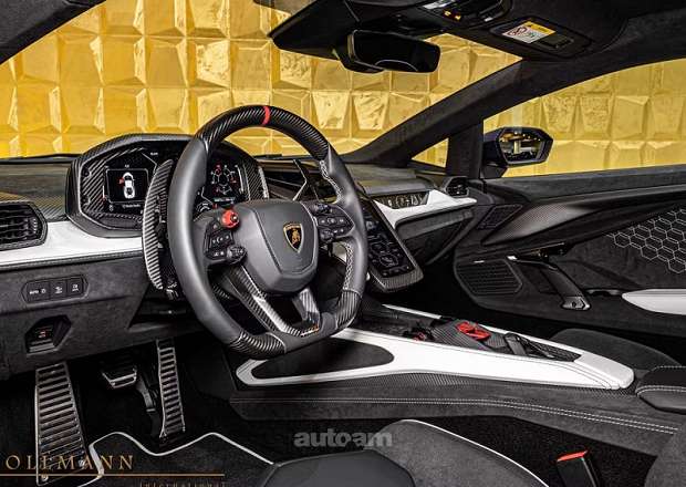Lamborghini Revuelto