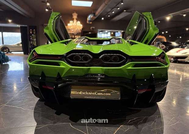 Lamborghini Revuelto