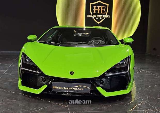 Lamborghini Revuelto