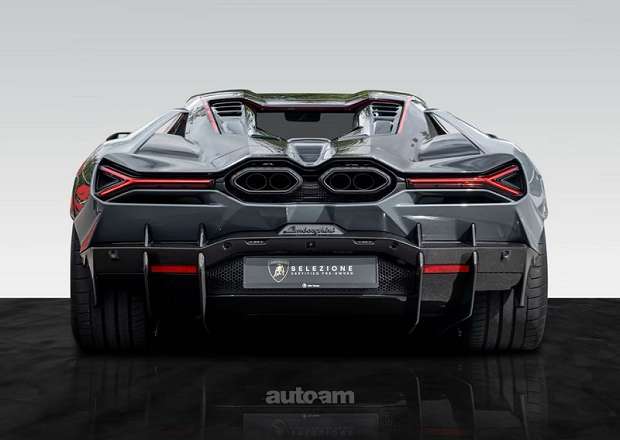 Lamborghini Revuelto