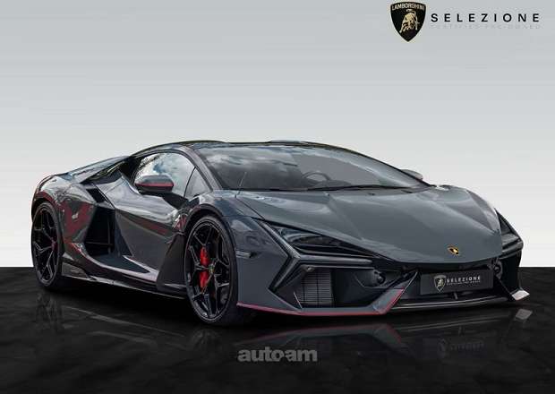 Lamborghini Revuelto