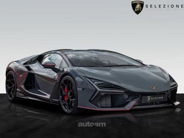 Lamborghini Revuelto  2025 