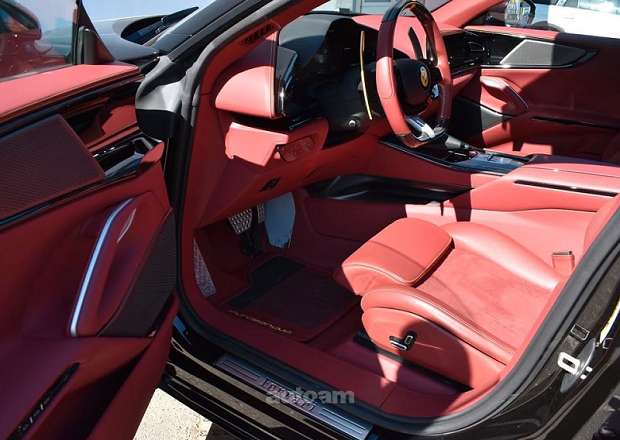 Ferrari Purosangue