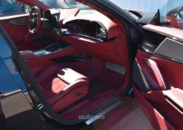 Ferrari Purosangue