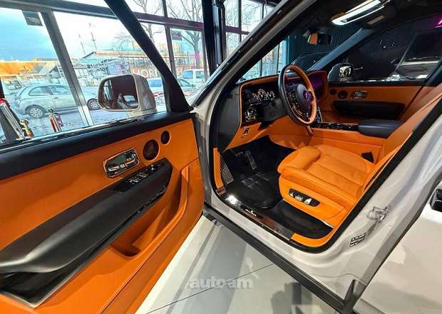 Rolls Royce Cullinan