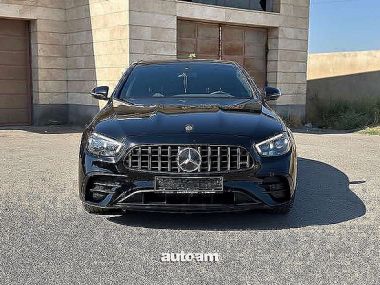 Mercedes-Benz E 300  2019 