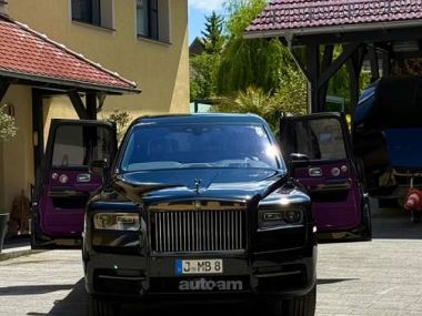 Rolls Royce Cullinan  2021 