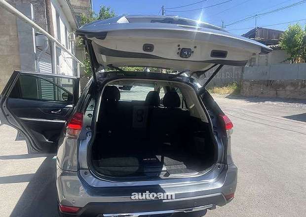 Nissan Rogue