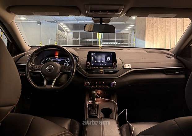 Nissan Altima