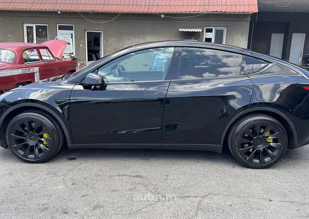 Tesla Model Y 2022 — լուսանկար 3
