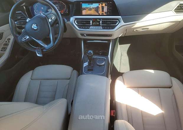 BMW 330