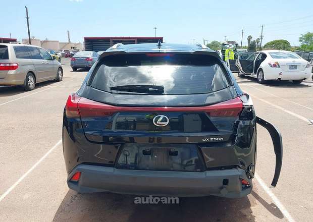 Lexus UX 200