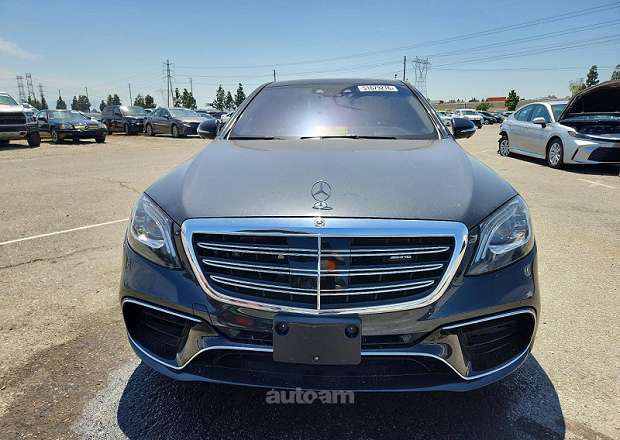 Mercedes-Benz S 63 AMG