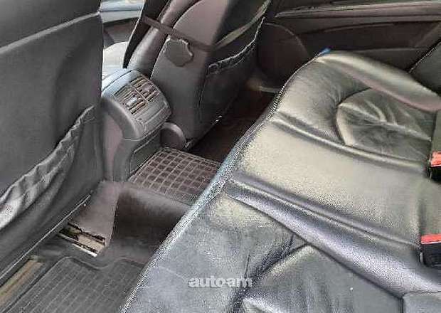 Mercedes-Benz E 320