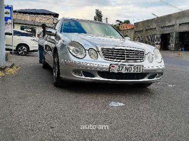 Mercedes-Benz E 320  2003 