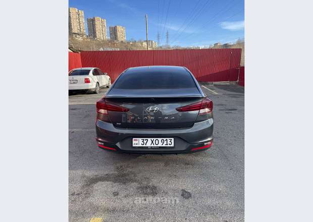Hyundai Elantra 2019 — լուսանկար 7
