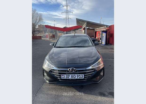 Hyundai Elantra 2019 — լուսանկար 2