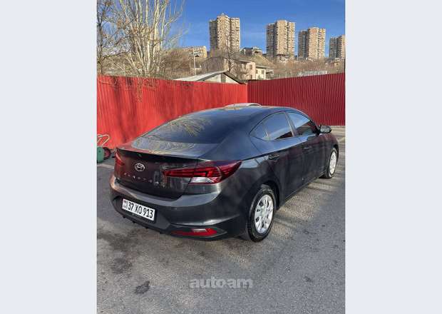 Hyundai Elantra 2019 — լուսանկար 6
