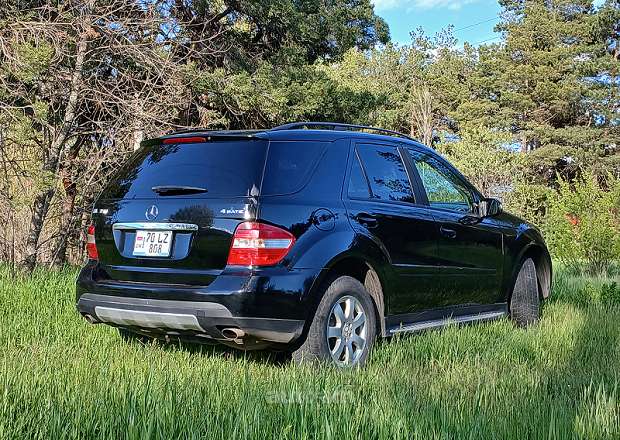 Mercedes-Benz ML 350 2006 — լուսանկար 11