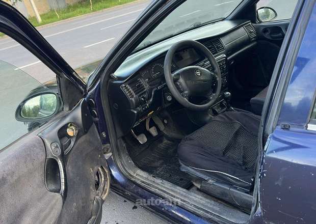 Opel Vectra B 1998 — լուսանկար 11