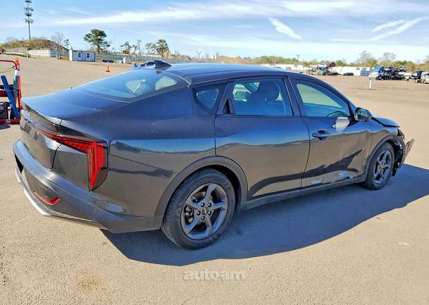 Kia K4