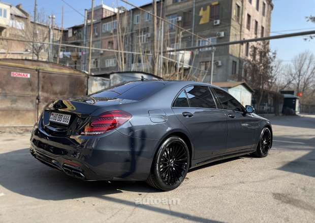 Mercedes-Benz S 500