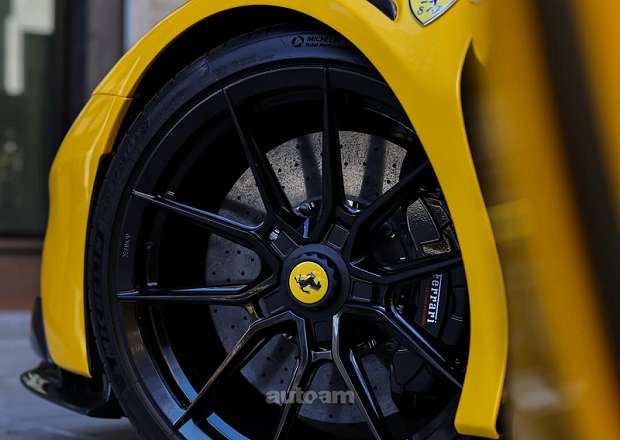 Ferrari SF90