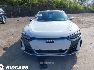 Audi e-tron GT  2024 