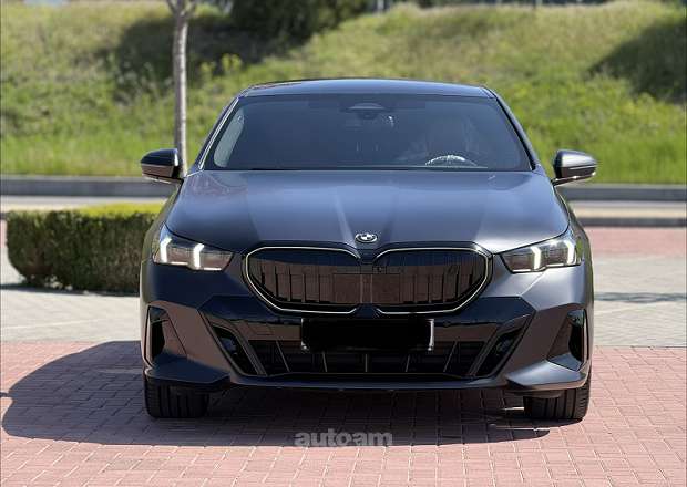 BMW i5