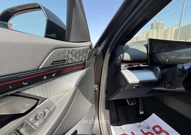 BMW i5