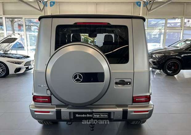 Mercedes-Benz G 500