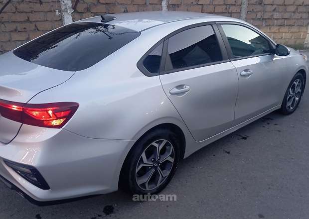 Kia Forte 2020 — լուսանկար 4