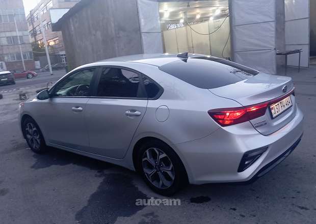 Kia Forte 2020 — լուսանկար 9