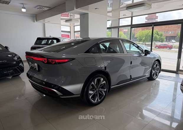 Mazda EZ-6