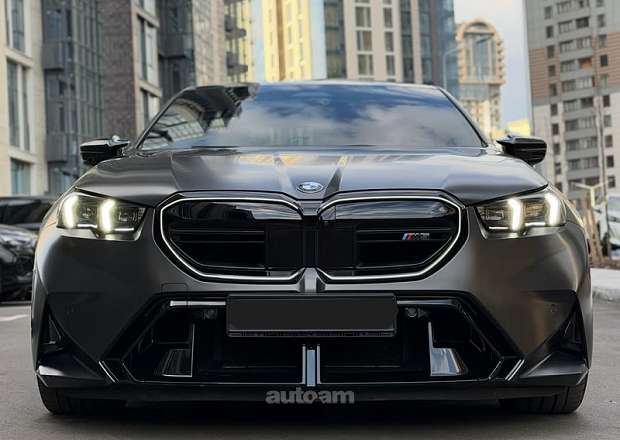 BMW M5