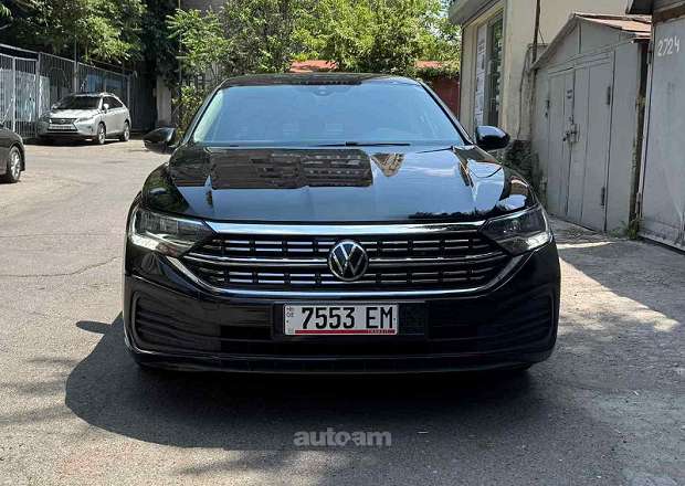 Volkswagen Jetta 2022 — լուսանկար 2