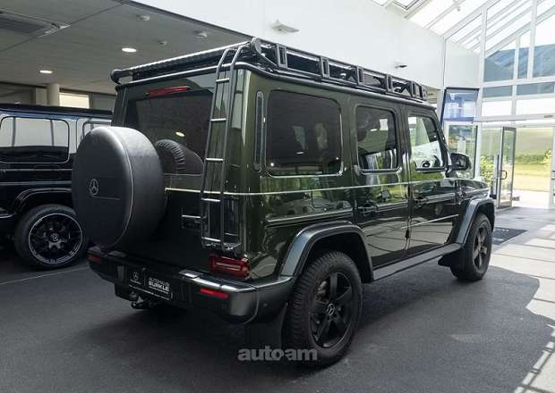 Mercedes-Benz G 400