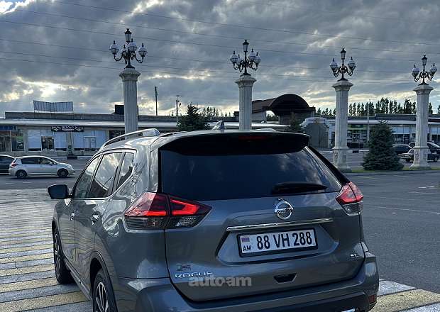 Nissan Rogue