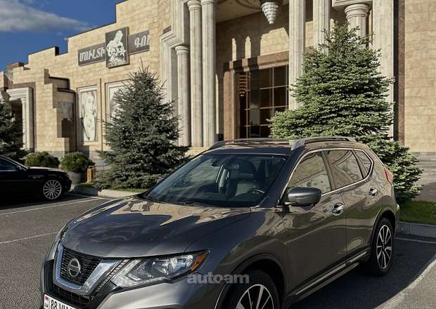 Nissan Rogue