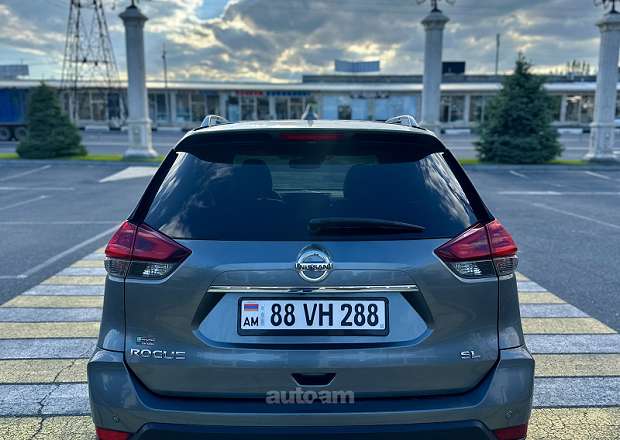 Nissan Rogue