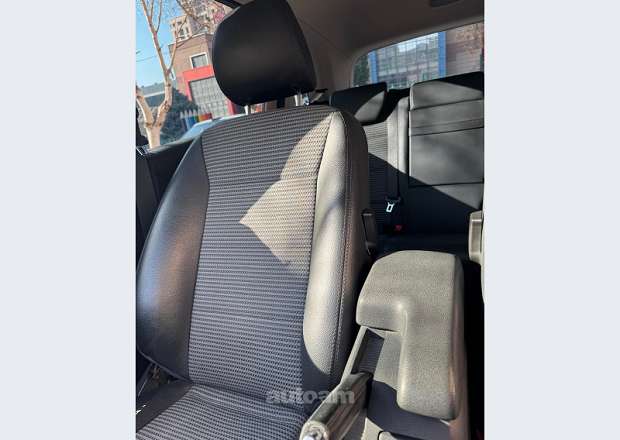 Mercedes-Benz B 170