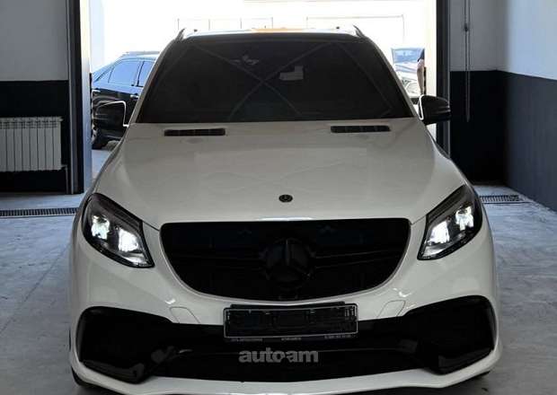 Mercedes-Benz ML 63 AMG 2013 — լուսանկար 2