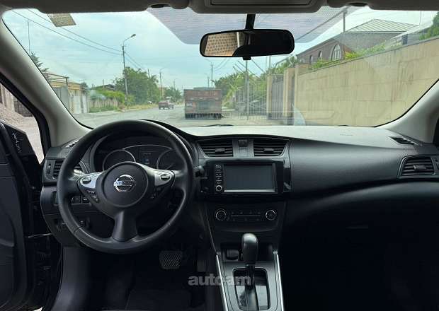 Nissan Sentra